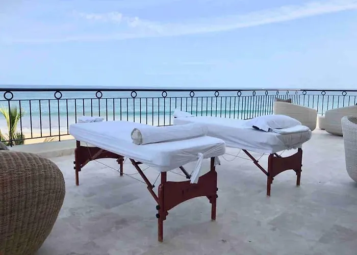 Tortuga-world Class Ocean Front Villa5 500ft Holiday home *